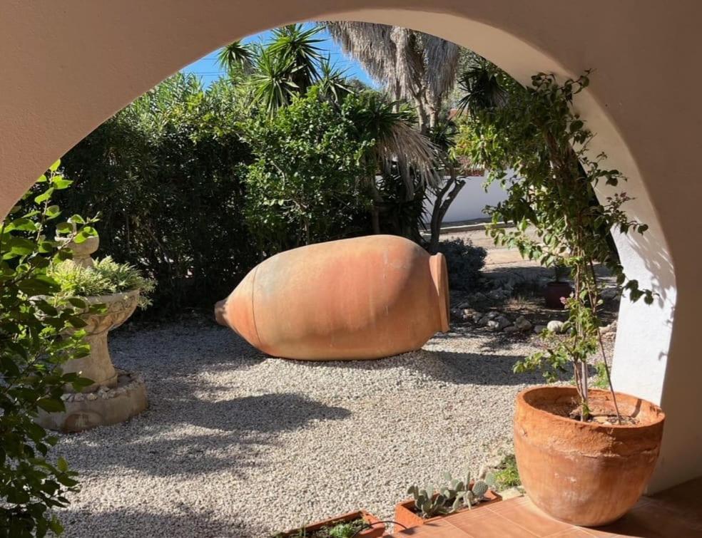 Villa Cecylia Es Canutells Exteriör bild